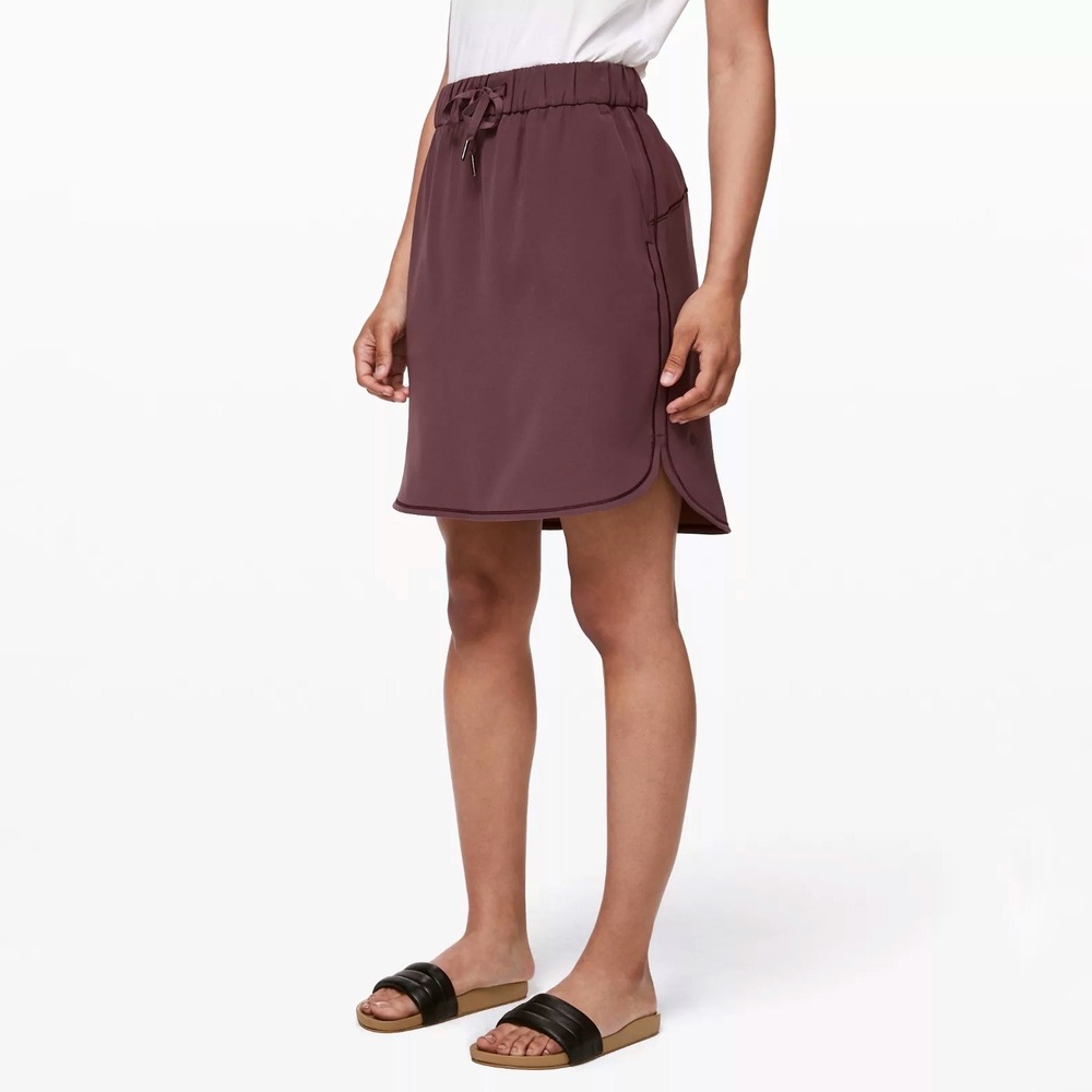 Lululemon | On The Fly Skirt Woven Size 2‎